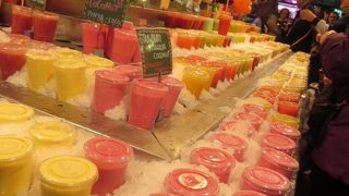 見てるだけで楽しい市場です