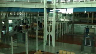 きれいな空港でした。