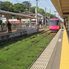 三軒茶屋行きの電車たやってきた。