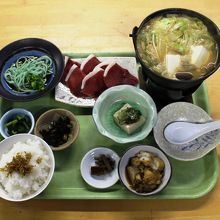 天然猪のボタン鍋定食２０００円