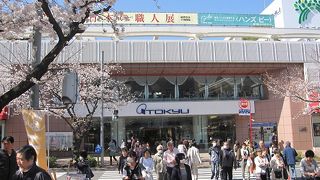 百貨店＝女性・子供専用ではなく、年老いた男性も楽しめる百貨店になってほしい。