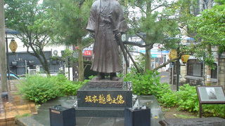 竜馬は日本人の銅像で中で一番多く建てられている！？