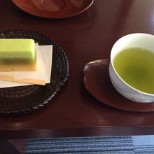 お茶と和菓子のサービス