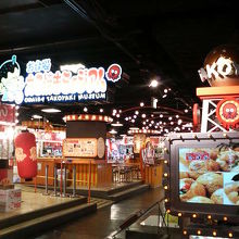 屋台風の雰囲気がいい感じです。