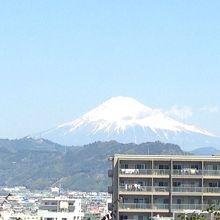 9Fのウェルカムロビーから見える富士山