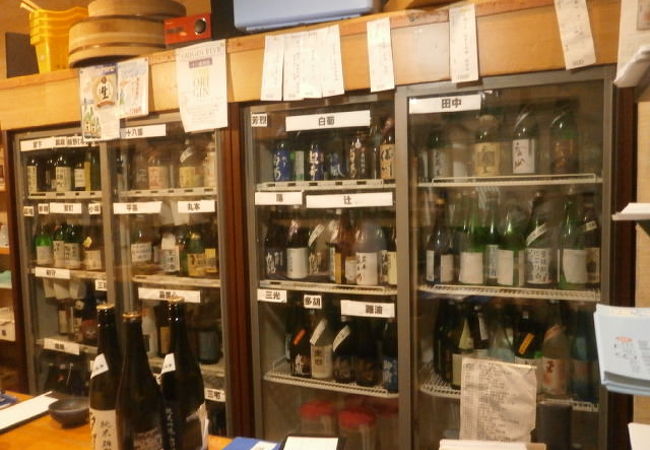 地元岡山の蔵元から直おに取り寄せた酒が呑める店