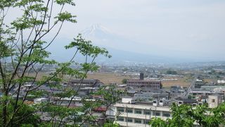 富士山がよく見える高台