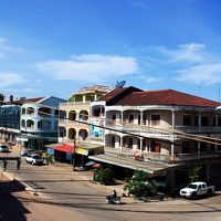 ベランダから眺める街並みは、コロニアル風の建物が印象的。