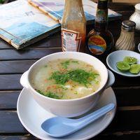 朝ごはんのお粥もスパイシーで最高！クセになる味です。