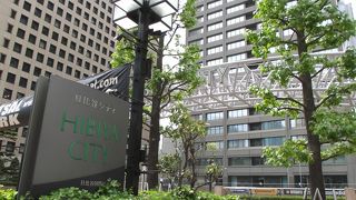 ビルの谷間でフットサルが出来るとは・・・・