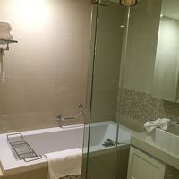 シャワーブースもあります。