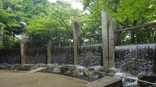 都会の喧騒を離れて