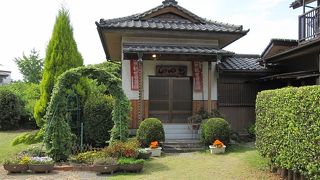 永昌寺は別名鰻観音と呼ばれ、鰻を水神の使いとして崇めたと伝えられています。