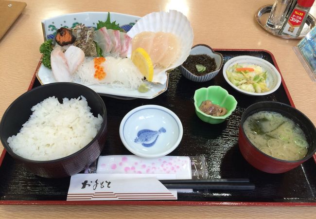 新鮮な海の幸が食べられます。