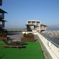 こんな寛ぎのスペースがあるのも、老舗高級ホテルならではですね