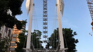 歩行者専用で歩きやすい