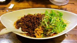 美味しい担々麺を食べたいなら、ぜひこの店に。