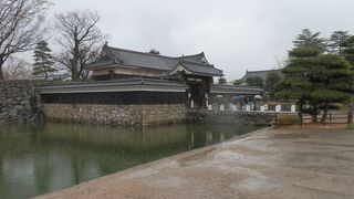 松本城の正門、本丸防衛の要、黒門枡形。