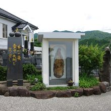 マリア様の像もありました。