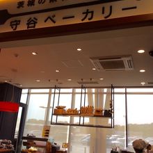 スタバ側にあります