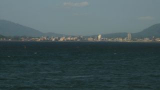 大きな湖でした