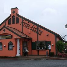 広い駐車場があります