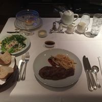 ルームサービス　ステーキコース