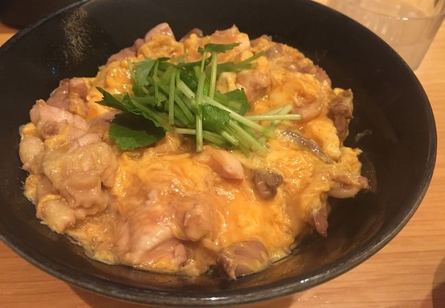 親子丼で有名なお店