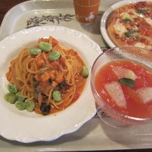 ブラッドオレンジゼリーは大人味でした。