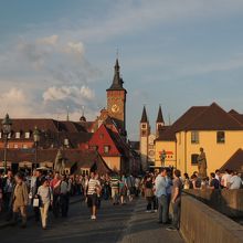 橋の中央から東を見る