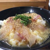 特別なエサで育ったタマゴと鯛の出汁で味付け