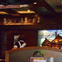 店内の様子です。ビヤホールのいい雰囲気です。