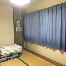 朝カーテンを開けると学校の校庭が見えて気持ち良かった！