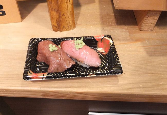 氷見市の「ひみ番屋街」にあります 