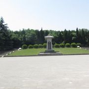 広大な敷地の陵墓