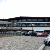 いかにも山のホテルという感じの外観