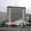 マニラ市内にある大型ホテルですが、年期が大分入っているようでした。