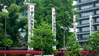 南町奉行大岡越前守忠相ゆかりの稲荷