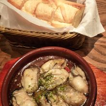 牡蠣のアヒージョ