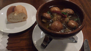 ワイン好きお一人様女子も楽しめます。