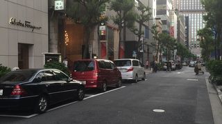 人の流れが多い