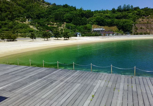 下蒲刈島の海水浴場です