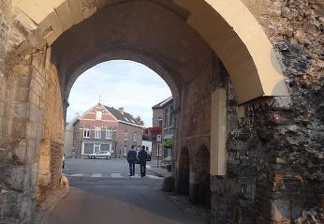 トングレンの中世の門、モーレンポールト