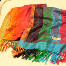 パシュミナのストール。１枚250MR。