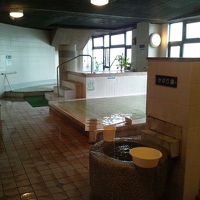 ２つのサウナ、洗い場、檜、上がり湯、ジャグジー、ジェットバス