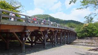 俗世と聖域との架け橋