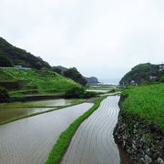 海から山間部まで連なる美しい棚田