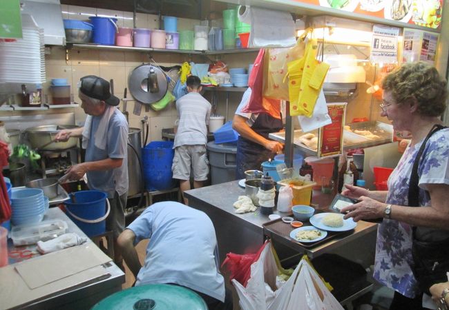 天天海南鶏飯 (Shenton House Branch)