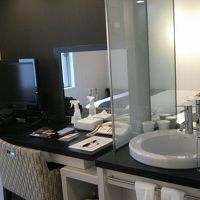 洗面台、テレビ