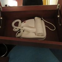 窓際にドライヤーがありました